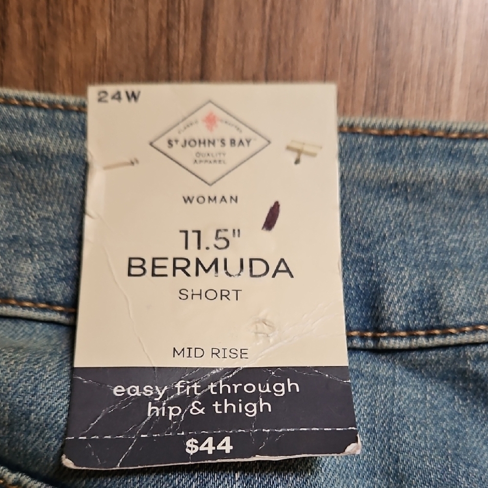 St Johns Bay Lt Blue Lagoon Reverse Bleached Mid Rise Bermuda Shorts 24W - Picture 16 of 16